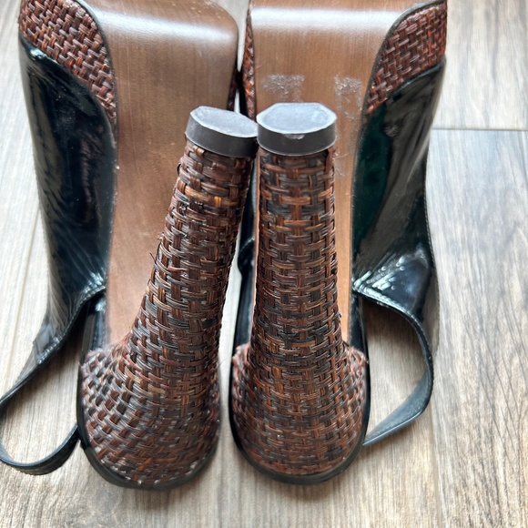 Stuart Weitzman Black Patent Leather Slingback Heels | 10.5 - Picture 10 of 12